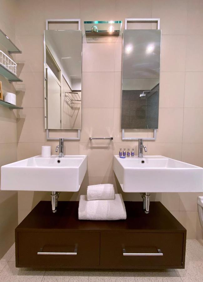 Charming Retiro Exclusive Appartement Madrid Buitenkant foto